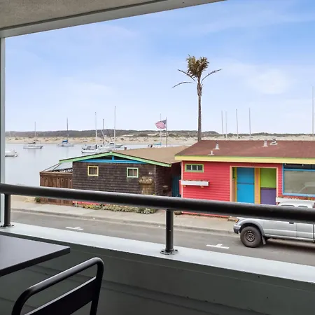 456 Embarcadero Inn & Suites-3